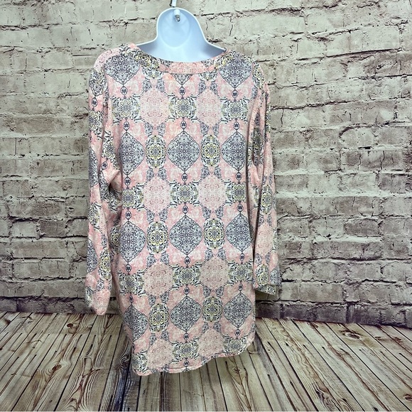 La Cera Pink Damask Print Button Long Sleeve Blouse - Picture 5 of 12